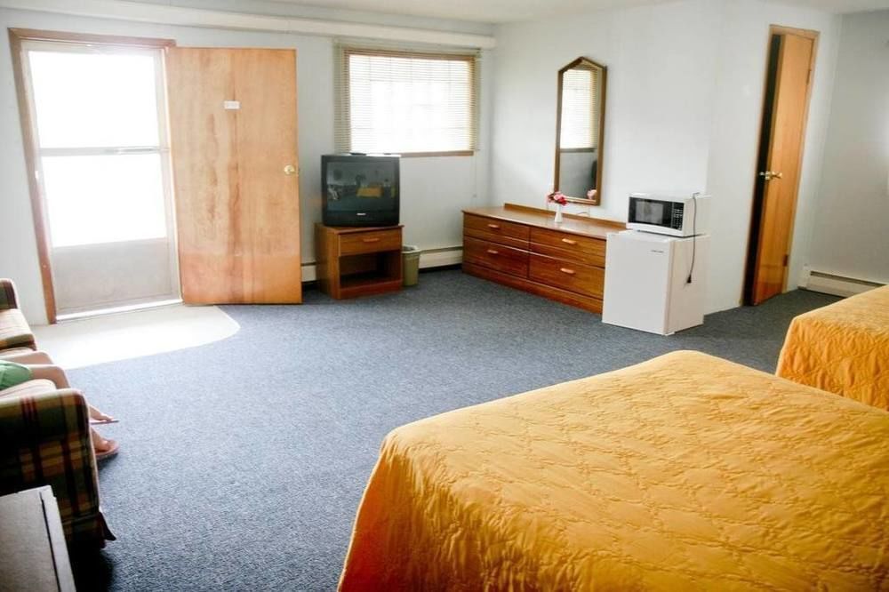 Budget Inn Wellsville Exterior photo