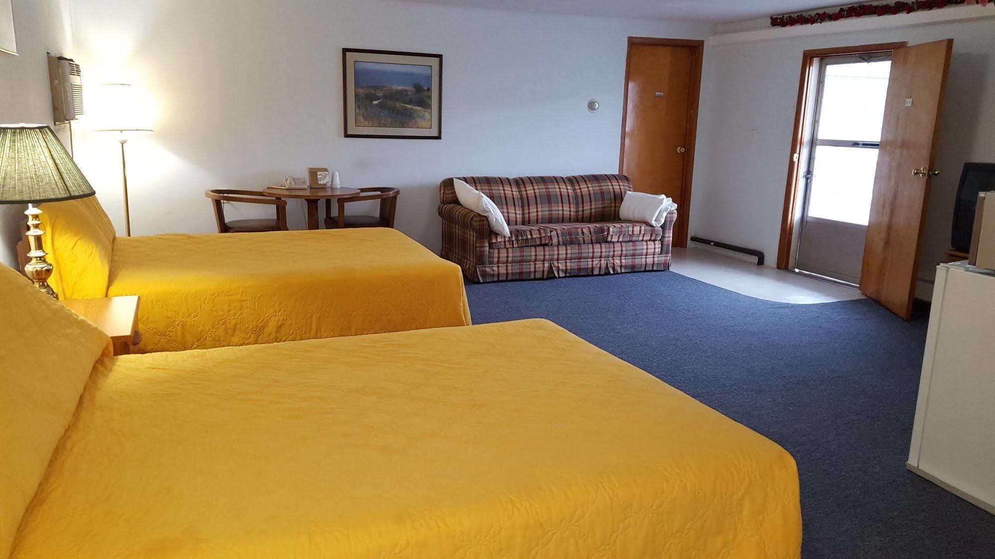 Budget Inn Wellsville Exterior photo
